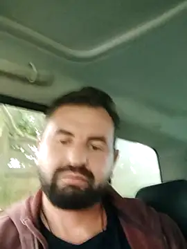 Snapshot of rooliv1 chatting on 12/17/25, 08:26 rooliv1 online show from 12/17/25, 08:26