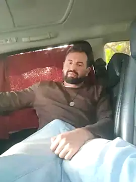 Snapshot of rooliv1 chatting on 12/18/25, 09:48 rooliv1 online show from 12/18/25, 09:48