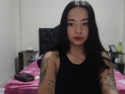 Girlbigtits online show from 11/13/25, 10:25