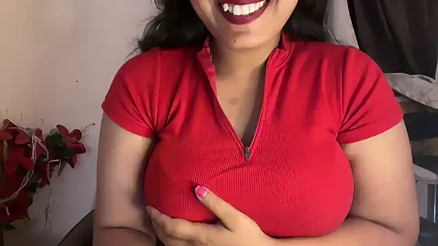 Snapshot of Shilpa_7 chatting on 04/19/26, 06:32 Shilpa 7 online show from 04/19/26, 06:32