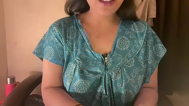 Snapshot of Shilpa_7 chatting on 04/28/26, 07:08 Shilpa 7 online show from 04/28/26, 07:08