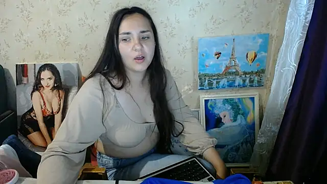 Snapshot of VoulezVous_Angel chatting on 06/22/26, 04:53 VoulezVous Angel online show from 06/22/26, 04:53