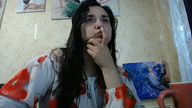 Snapshot of VoulezVous_Angel chatting on 07/28/26, 06:31 VoulezVous Angel online show from 07/28/26, 06:31