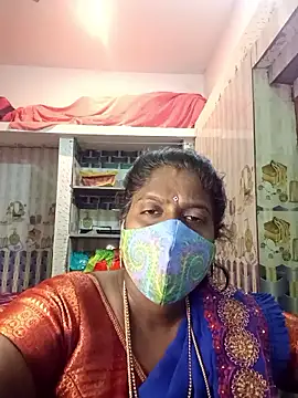 Snapshot of suganthi143 chatting on 12/20/25, 09:44 suganthi143 online show from 12/20/25, 09:44