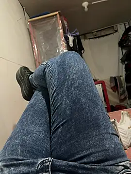 Snapshot of gatitaamelosaa7 chatting on 02/23/26, 03:59 gatitaamelosaa7 online show from 02/23/26, 03:59