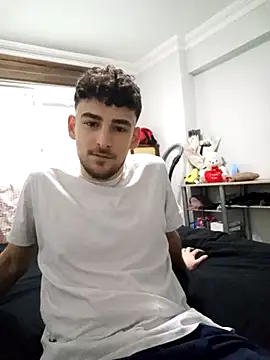 yasinesra757  online show from 02/18/26, 02:02