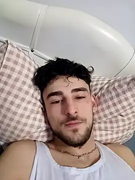 yasinesra757  online show from 03/18/26, 10:46