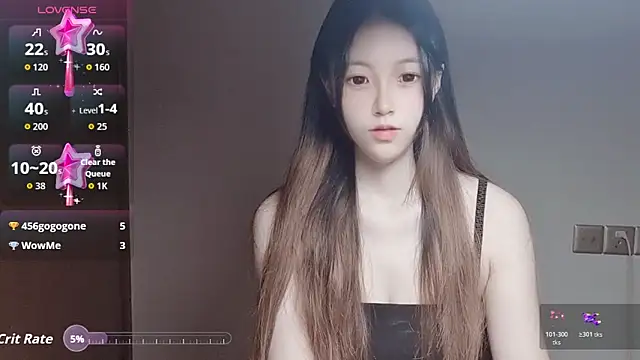 JuliaNoir online show from 11/08/25, 01:22