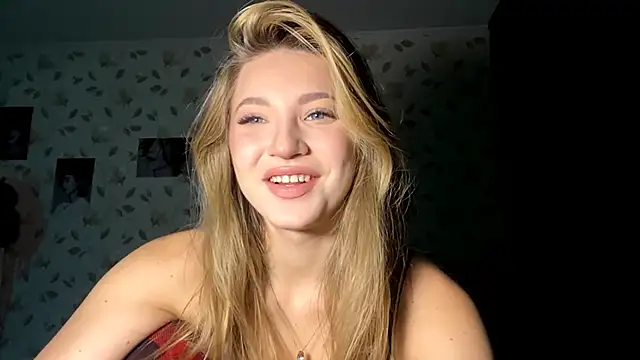 OrethaEredia online show from 11/05/25, 03:12