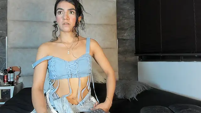 Liia Leens online show from 02/01/26, 04:22