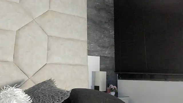 Liia Leens online show from 02/15/26, 03:58