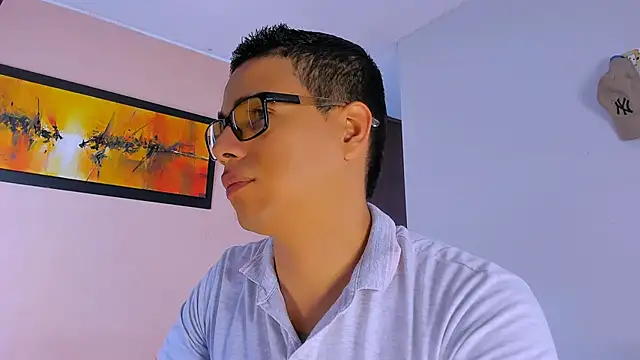 Snapshot of Daniel_De_la_rose chatting on 11/04/25, 12:15 Daniel De la rose online show from 11/04/25, 12:15