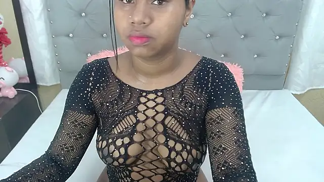 valentinavega18x online show from 03/19/26, 02:04