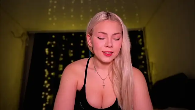 alisaoceaneeyes online show from 11/12/25, 12:27