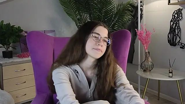 Snapshot of TalishaParadee chatting on 11/01/25, 11:34 TalishaParadee online show from 11/01/25, 11:34