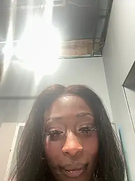 MadameMuse online show from 07/25/26, 04:15