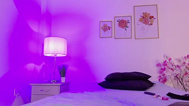 dark angell77 online show from 02/02/26, 12:04