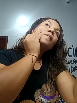 Samaraa Lee online show from 11/19/25, 11:43