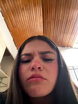 Snapshot of Camila_Duarte_ chatting on 11/10/25, 07:46 Camila Duarte online show from 11/10/25, 07:46