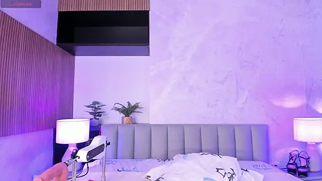 Charlote masson online show from 04/15/26, 07:58