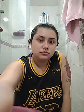 CurvyNoir online show from 11/28/25, 04:09