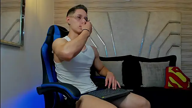 MAXTHOMSON online show from 02/13/26, 07:04