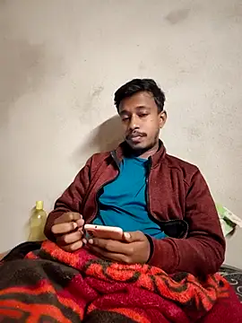 Snapshot of rudr1 chatting on 11/16/25, 05:07 rudr1 online show from 11/16/25, 05:07