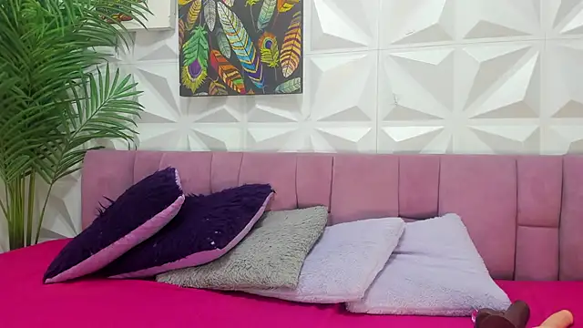 Snapshot of Anggie_Miller chatting on 01/10/26, 11:12 Anggie Miller online show from 01/10/26, 11:12