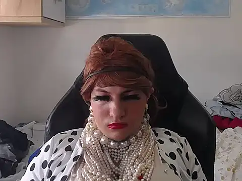 VanesaCrossic online show from 04/01/26, 09:43