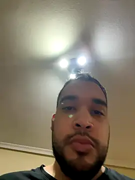 Stiven23J online show from 12/16/25, 06:46