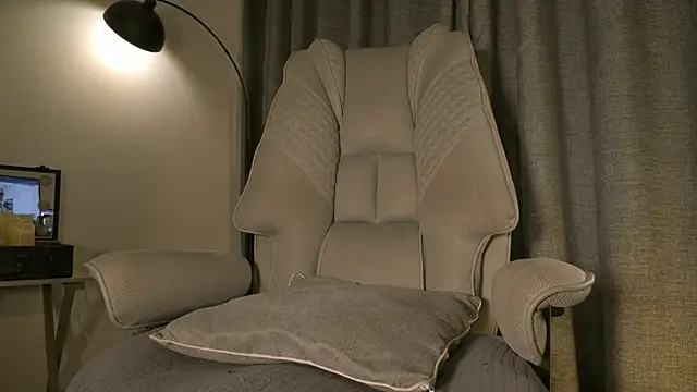 lianewhite online show from 04/21/26, 02:51