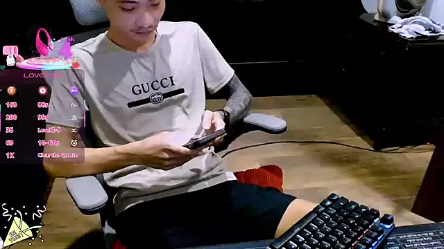  lulu9999  online show from 10/31/25, 03:02