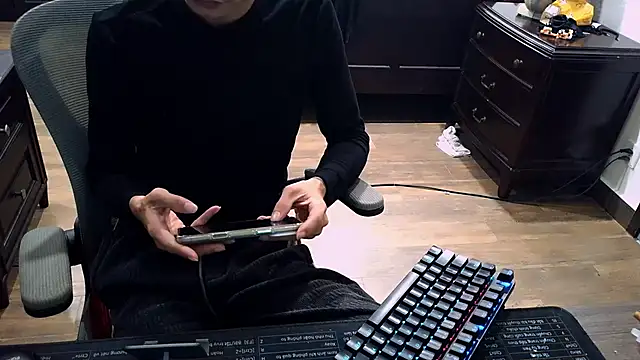  lulu9999  online show from 12/15/25, 06:23