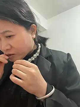 daaqnn online show from 04/23/26, 12:29