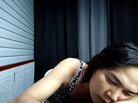 xwildflowerx online show from 11/25/25, 01:55