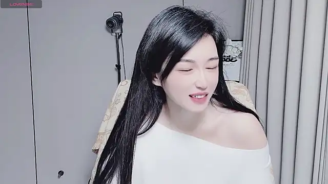 YunShan-33 online show from 11/29/25, 03:09