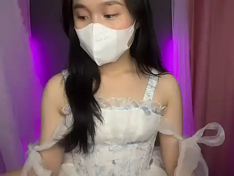 Snapshot of Pearlia-7 chatting on 11/03/25, 06:58 Pearlia-7 online show from 11/03/25, 06:58