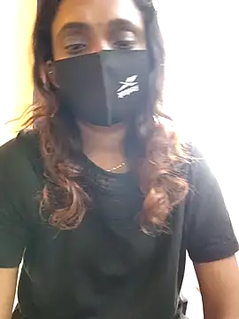 Queen-dhivya online show from 12/15/25, 05:01