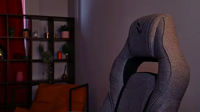 ElinVale online show from 04/08/26, 08:47