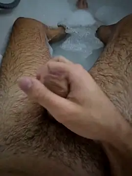 Snapshot of Loovv3 chatting on 10/31/25, 09:43 Loovv3 online show from 10/31/25, 09:43