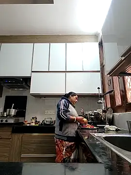 Hot-Sana2 online show from 11/25/25, 07:08