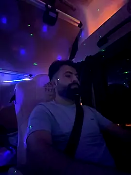 Snapshot of JanSy0 chatting on 11/08/25, 01:28 JanSy0 online show from 11/08/25, 01:28