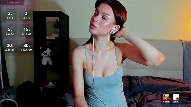 Snapshot of Tune_Godnesss chatting on 02/19/26, 09:55 Tune Godnesss online show from 02/19/26, 09:55