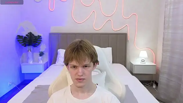 Fakeangel87 online show from 11/03/25, 01:08