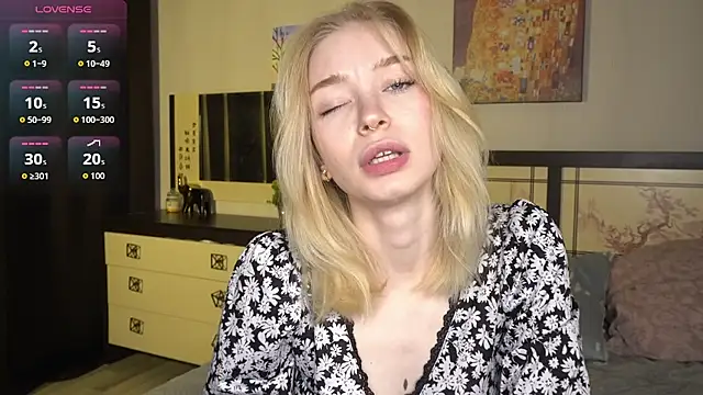 ShanelTunon online show from 11/16/25, 08:03