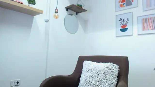 Lauryn Jones online show from 02/20/26, 07:14