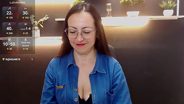 Lauryn Jones online show from 03/06/26, 04:25