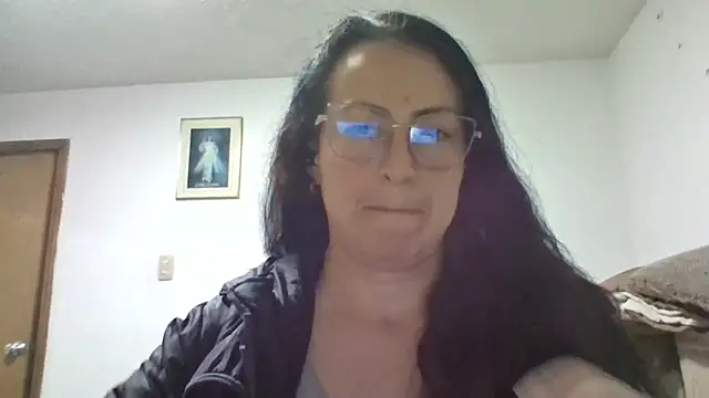 Lauryn Jones online show from 04/28/26, 03:22