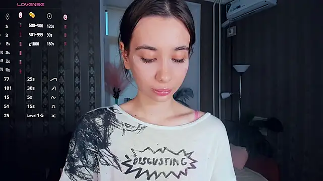 JacalynSchreiber online show from 12/18/25, 07:58