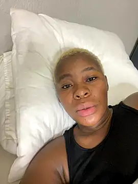 MiyaXo2 online show from 11/18/25, 11:59